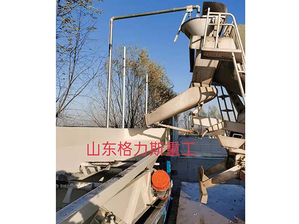 振動(dòng)式砂石分離機(jī)