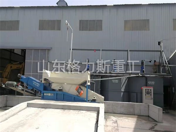 振動(dòng)式砂石分離機(jī)帶污水處理