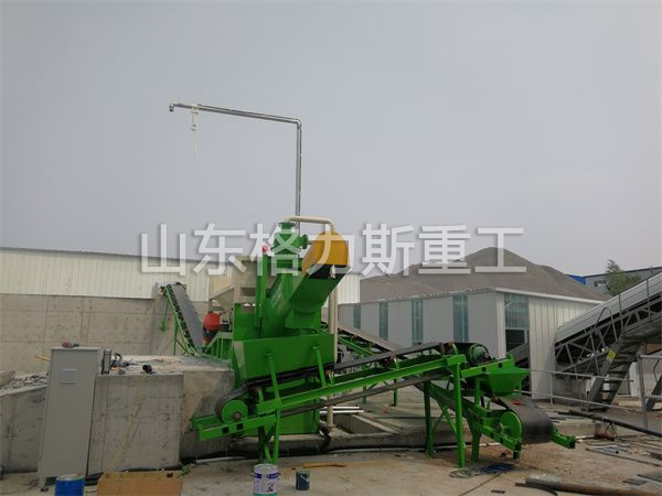 振動(dòng)式砂石分離機(jī)安裝現(xiàn)場(chǎng)
