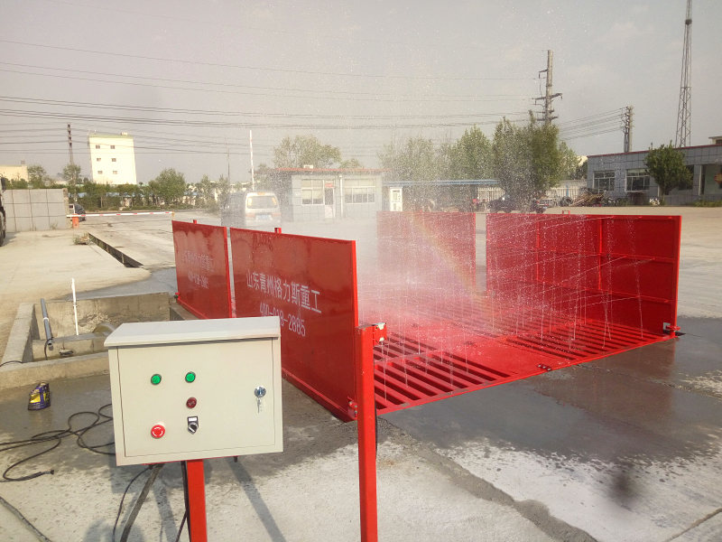 選購(gòu)大型車(chē)輛洗車(chē)機(jī)一定要看這三點(diǎn)